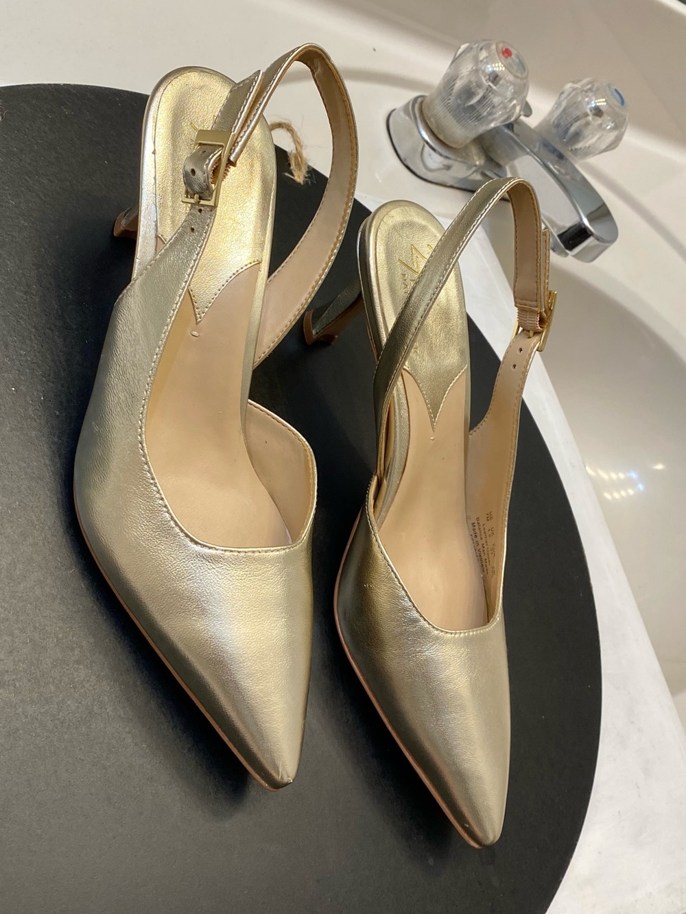 New….27 Edit by Naturalizer Felicia 4 size 7M new without box, no wear.